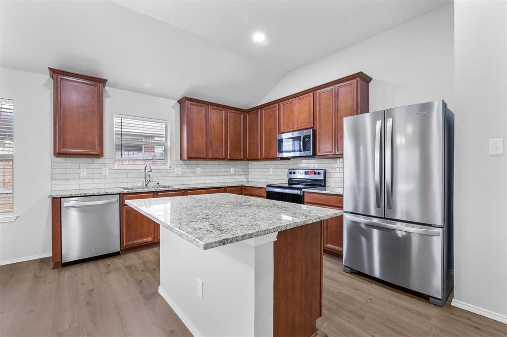 Stone Lake Dr, Fort Worth, TX 76179