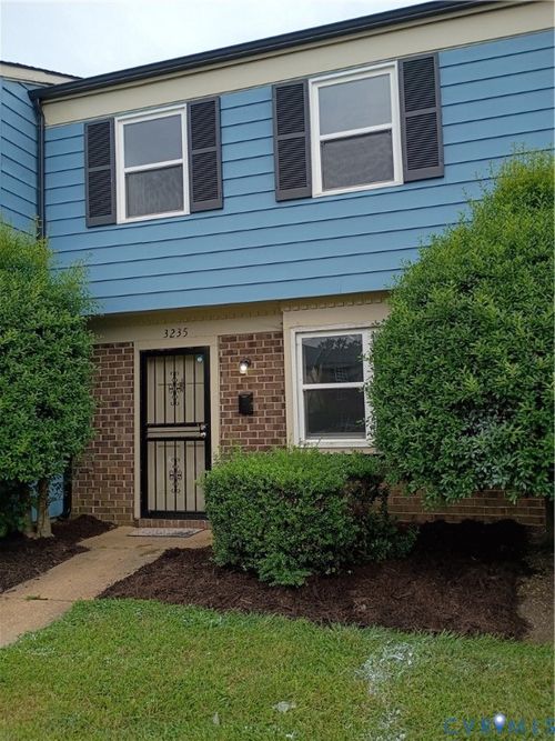 3235 Hunters Mill Dr, Richmond, VA, 23223-1541 | Card Image