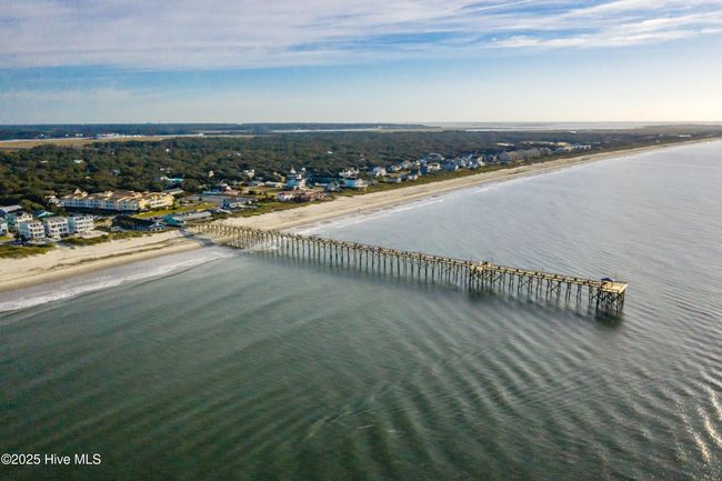 233 Ne 70 Th St, House other with 3 bedrooms, 2 bathrooms and null parking in Oak Island NC | Image 57