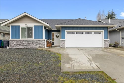 907 Park Ave, Nanaimo, BC, V9R4J3 | Card Image