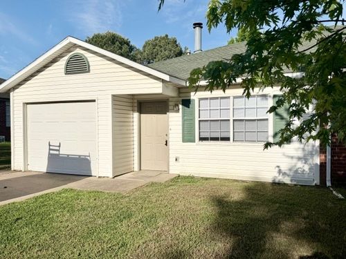 1317 N Boxley Ave, Fayetteville, AR, 72704-2101 | Card Image