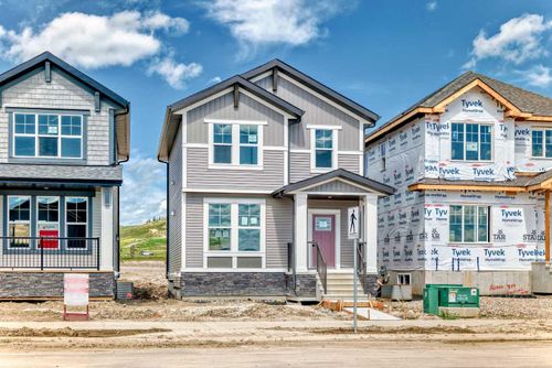 430 Heartland Way, Cochrane, AB, T4C0M5 | Card Image