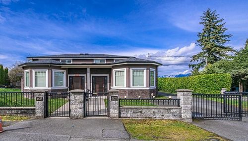 4637 Buxton Crt, Burnaby, BC, V5H1J1 | Card Image