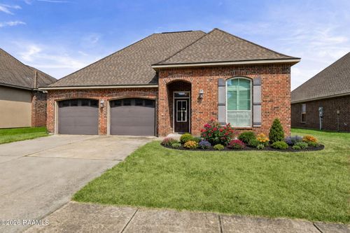 210 Woodhaven Rd, Youngsville, LA, 70592-6284 | Card Image