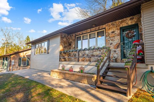 845 Alyeska Point Rd, Lampe, MO, 65681-8270 | Card Image