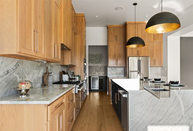 208 Stonegate Ln, House other with 4 bedrooms, 3 bathrooms and 5 parking in Dripping Springs TX | Image 18