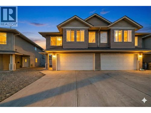 815 Nicolani Dr, Kamloops, BC, V2B8C6 | Card Image