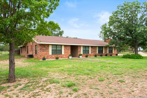 1373 County Road 373, Uvalde, TX, 78801-1199 | Card Image