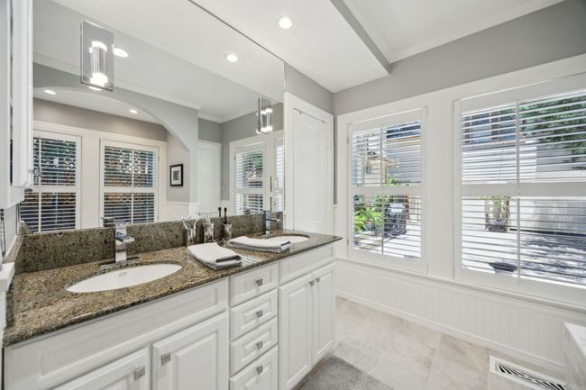 6329 Richmond Ave, House other with 4 bedrooms, 3 bathrooms and null parking in Dallas TX | Image 23
