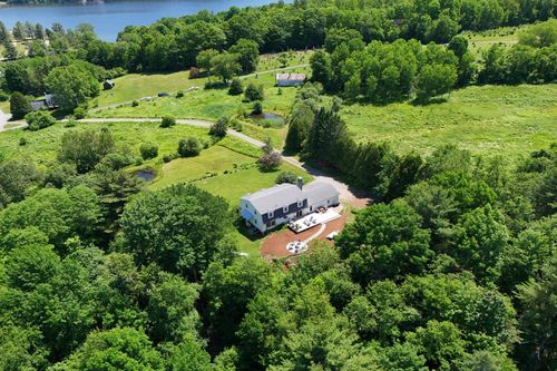 154 West St, Barton, VT, 05822-9641 | Card Image
