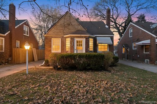 11285 Lakepointe St, Detroit, MI, 48224-1605 | Card Image