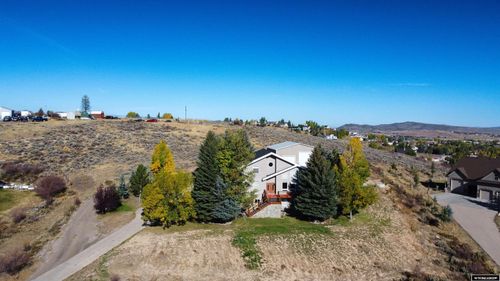 240 Darby Ln, Evanston, WY, 82930-4733 | Card Image