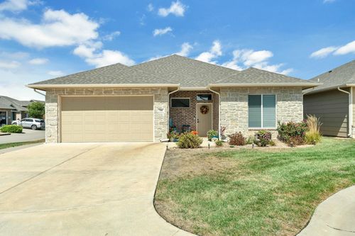 744 N Thornton Ct, Wichita, KS, 67235-3500 | Card Image