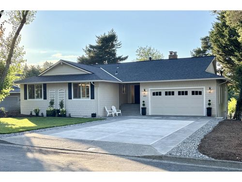 2157 Wembley Pl, Lake Oswego, OR, 97034-2614 | Card Image