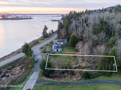 2314 Se 1st St, Astoria, OR, 97103-9744 | Card Image