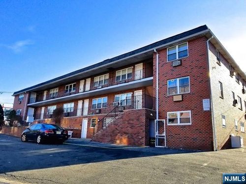 202 12th St, Palisades Park, NJ, 07650-2047 | Card Image