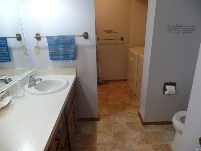 370 Shyla Ln, House other with 3 bedrooms, 2 bathrooms and null parking in Bloomfield IN | Image 12