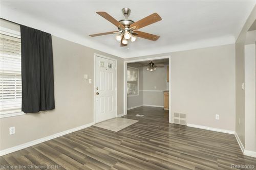 1451 E 14 Mile Rd, Birmingham, MI, 48009-2089 | Card Image