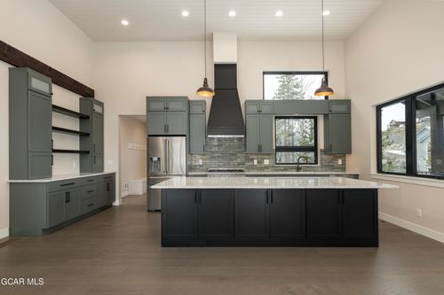 801 Overlook Dr, Granby, CO, 80446-5053 | Card Image