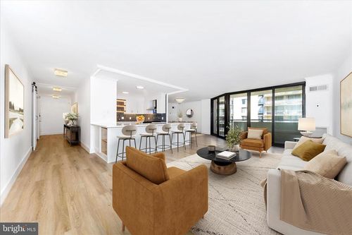 902w-4620 N Park Ave, CHEVY CHASE, MD, 20815-4556 | Card Image