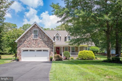 7847 Holly Branch Dr, Laurel, DE, 19956-3949 | Card Image