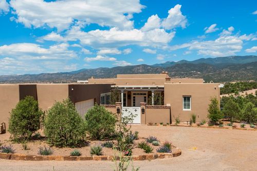 102 San Rafael Dr, Santa Fe, NM, 87506 | Card Image