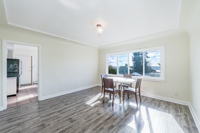 1490 Nelson Ave, House other with 4 bedrooms, 2 bathrooms and 3 parking in West Vancouver BC | Image 3