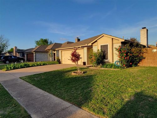 7129 Wagonwheel Road, Fort Worth, TX, 76133 | Card Image