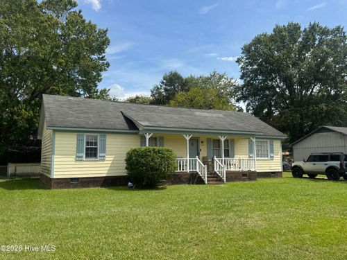 105 Peggy Ct, Rocky Mount, NC, 27803-4618 | Card Image