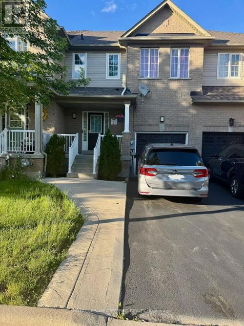 392 Hobbs Crescent, Milton (CL Clarke), ON, L9T0J2 | Card Image