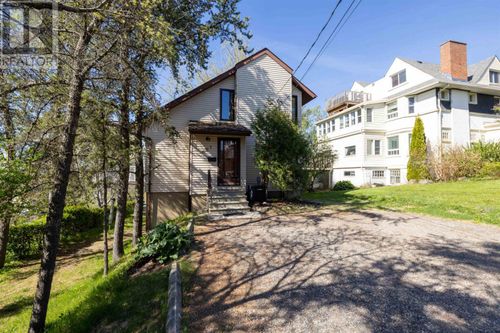 401 Hebert St, Thunder Bay, ON, P7A4H1 | Card Image