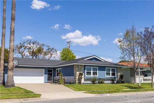 6151 Tyndall Dr, Huntington Beach, CA, 92647-2436 | Card Image