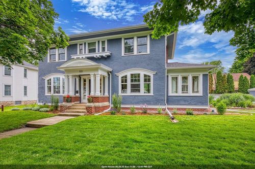 814 E Irving Avenue, OSHKOSH, WI, 54901 | Card Image