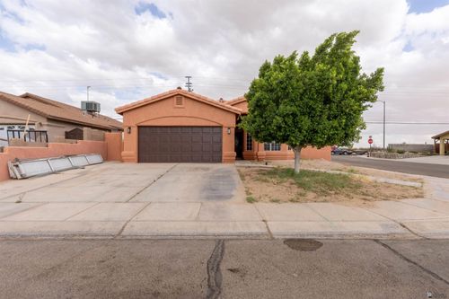 1633 N Dolores Ave, San Luis, AZ, 85336-7838 | Card Image