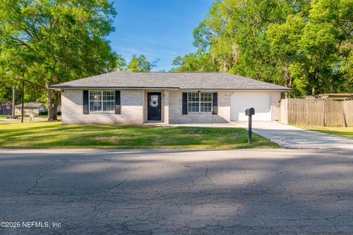 124 E Andrews St, Starke, FL, 32091-2224 | Card Image