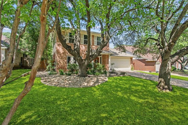 Stunning uplighting boasts the home stunning exterior | Image 5