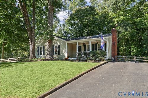 13512 Master Stag Dr, Midlothian, VA, 23112-1945 | Card Image
