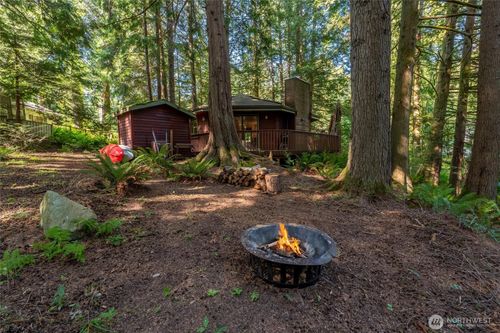 b-3 Huckleberry Ct, Bellingham, WA, 98229-7866 | Card Image