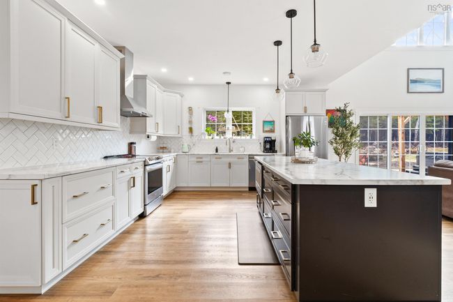 9279 Peggys Cove Rd, House other with 4 bedrooms, 3 bathrooms and 3 parking in Hacketts Cove NS | Image 5