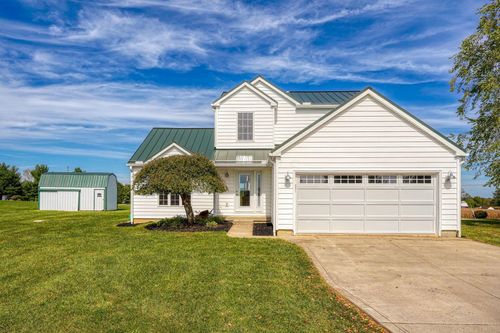 1502 Leonard Rd Nw, Baltimore, OH, 43105-9618 | Card Image