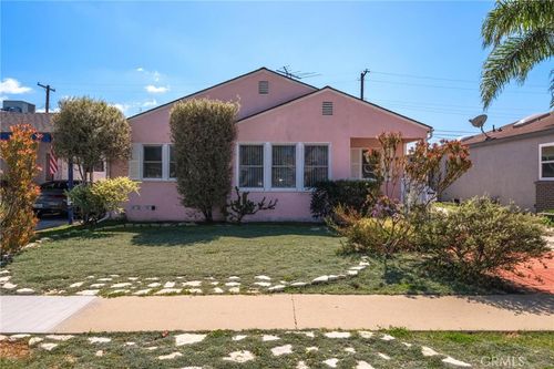 4904 W 121st St, Hawthorne, CA, 90250-3504 | Card Image