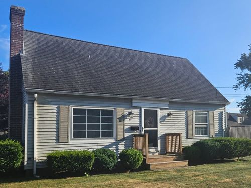 95 Harmony Ct, Warwick, RI, 02889-1424 | Card Image