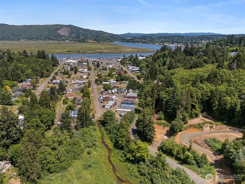 620 Willapa Ave, South Bend, WA, 98586 | Card Image