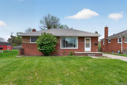 76 W Katherine Ave, Madison Heights, MI, 48071-2821 | Card Image