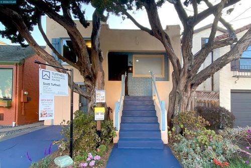 411 Kains Ave, Albany, CA, 94706-1214 | Card Image