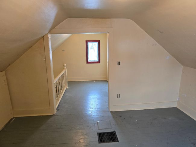 Upper floor | Image 17