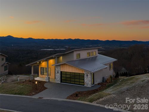 247 Coachman Dr, Hendersonville, NC, 28791-0090 | Card Image
