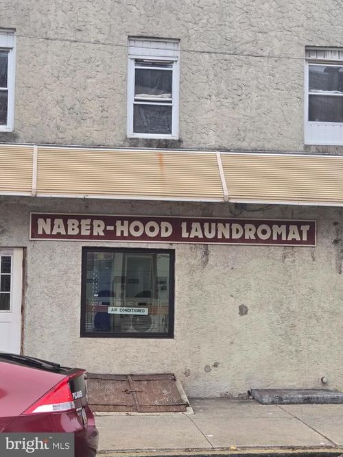 749 Chestnut St, Reading, PA, 19602-2747 | Card Image