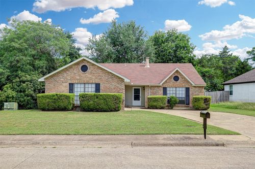 620 Nora Ln, Desoto, TX, 75115-5529 | Card Image