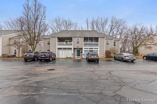 bldg-4-3101 Poplar Creek Dr, Grand Rapids, MI, 49512-5686 | Card Image
